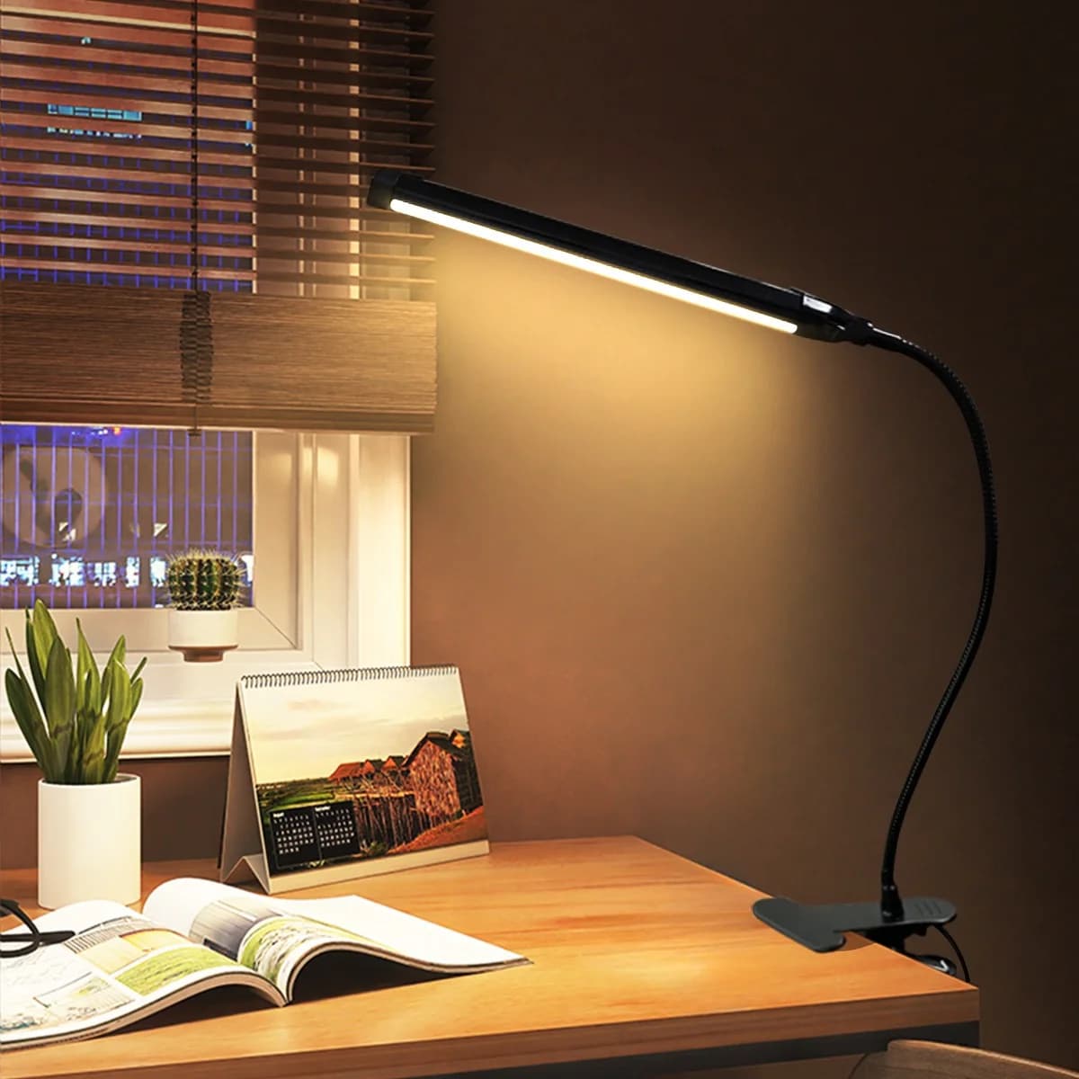 โคมไฟคลิปหนีบโต๊ะ LED USB สำหรับอ่านหนังสือและเรียน